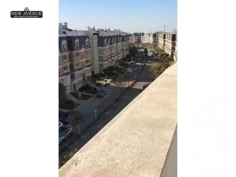 https://aqarmap.com.eg/en/listing/5960182-for-sale-cairo-new-cairo-compounds-mountain-view-hyde-park