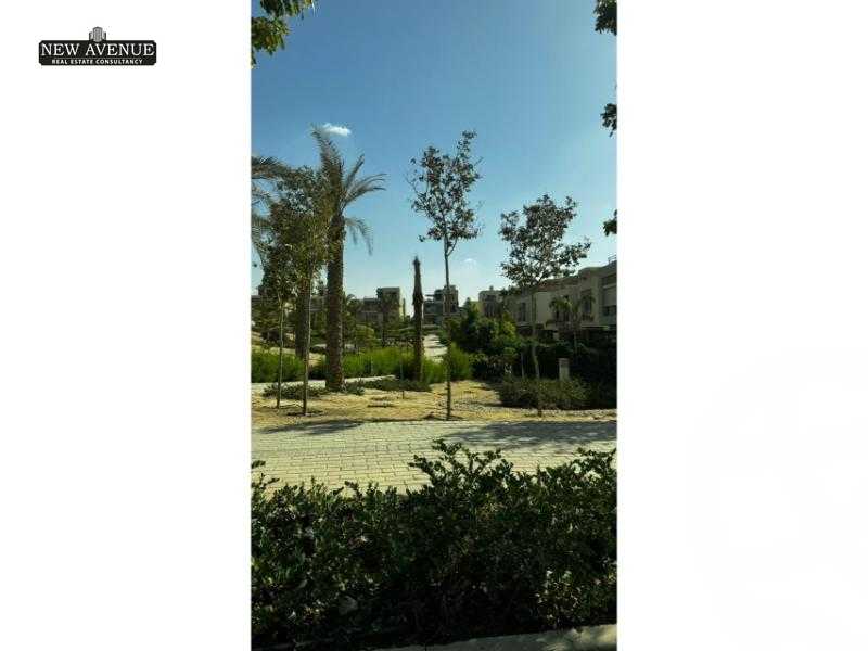 https://aqarmap.com.eg/en/listing/5960366-for-sale-cairo-new-cairo-compounds-blm-hylz-nyw-kyrw