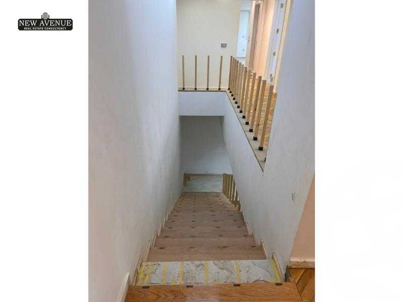 https://aqarmap.com.eg/ar/listing/5960625-for-sale-cairo-new-cairo-compounds-mountain-view-hyde-park
