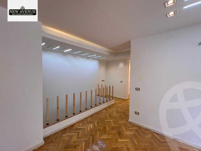 https://aqarmap.com.eg/ar/listing/5960625-for-sale-cairo-new-cairo-compounds-mountain-view-hyde-park