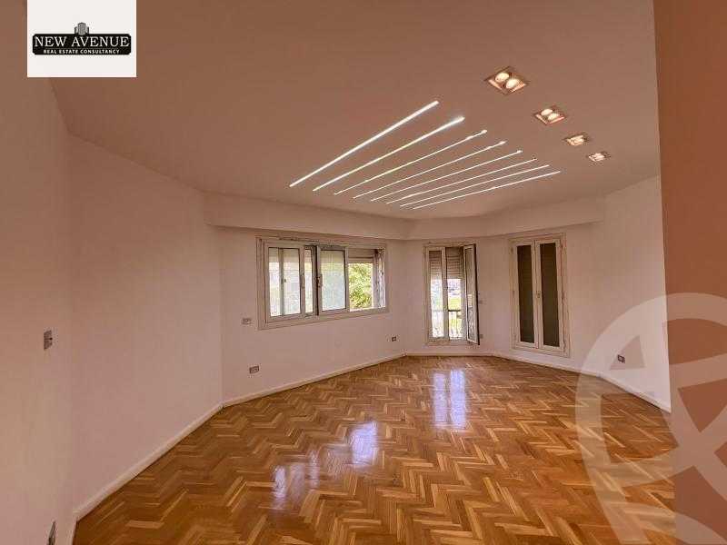 https://aqarmap.com.eg/ar/listing/5960625-for-sale-cairo-new-cairo-compounds-mountain-view-hyde-park