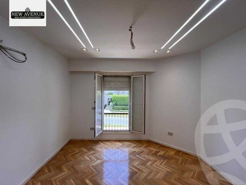 https://aqarmap.com.eg/ar/listing/5960625-for-sale-cairo-new-cairo-compounds-mountain-view-hyde-park