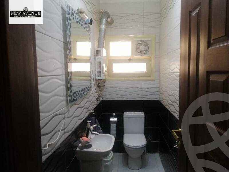 https://aqarmap.com.eg/ar/listing/5962912-for-sale-cairo-new-cairo-el-ahyaa-fifth-neighborhood-akhnaton-st