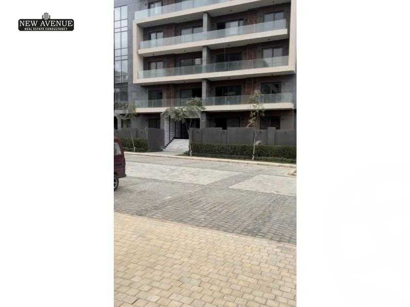 https://aqarmap.com.eg/ar/listing/5962984-for-sale-cairo-new-cairo-compounds-el-patio-oro