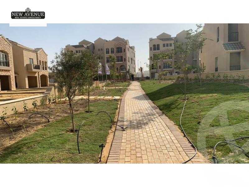 https://aqarmap.com.eg/en/listing/5963551-for-sale-cairo-new-cairo-lmstqbl-syty-compounds-lavenir
