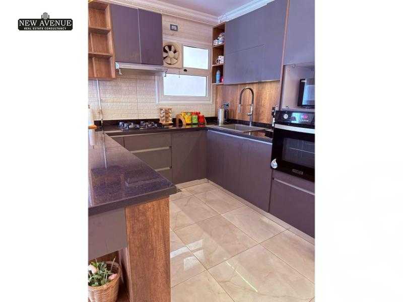 https://aqarmap.com.eg/ar/listing/5966376-for-sale-cairo-new-cairo-compounds-mountain-view-hyde-park