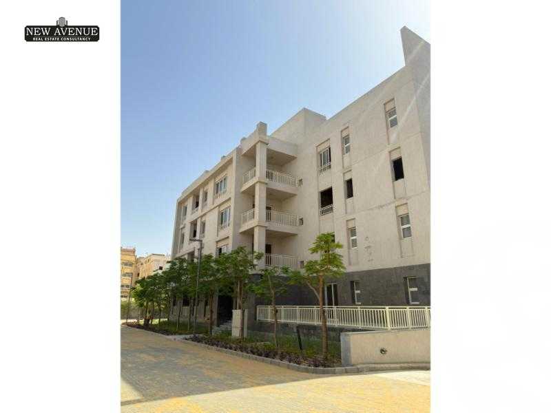 https://aqarmap.com.eg/en/listing/5967978-for-sale-cairo-new-cairo-compounds-w-signature-compound-waterway