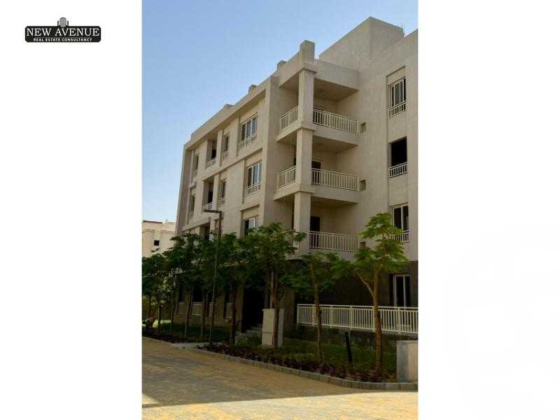 https://aqarmap.com.eg/en/listing/5967978-for-sale-cairo-new-cairo-compounds-w-signature-compound-waterway