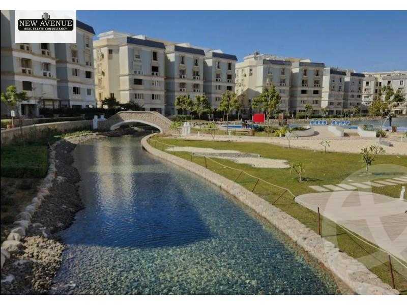 https://aqarmap.com.eg/ar/listing/5969005-for-sale-cairo-new-cairo-compounds-mountain-view-hyde-park