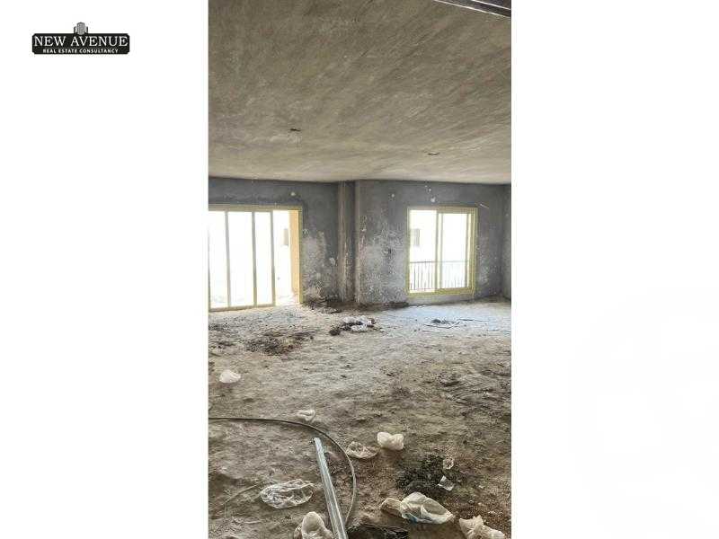 https://aqarmap.com.eg/en/listing/5970376-for-sale-cairo-new-cairo-lmstqbl-syty-compounds-lavenir