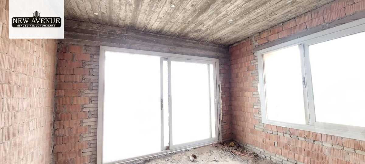 https://aqarmap.com.eg/en/listing/5978355-for-sale-cairo-new-cairo-compounds-village-avenue