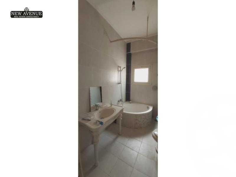 https://aqarmap.com.eg/en/listing/5982042-for-sale-cairo-new-cairo-el-ahyaa-first-neighborhood-street-1