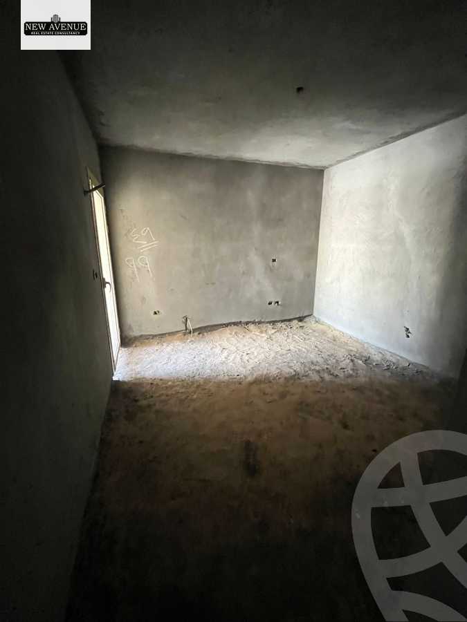 https://aqarmap.com.eg/ar/listing/5982235-for-sale-cairo-new-cairo-lmstqbl-syty-compounds-lavenir