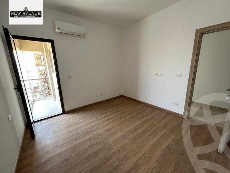 https://aqarmap.com.eg/en/listing/5983312-for-sale-cairo-new-cairo-compounds-fifth-square