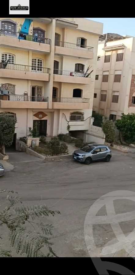 https://aqarmap.com.eg/en/listing/5988869-for-sale-cairo-new-cairo-el-ahyaa-first-neighborhood-street-51