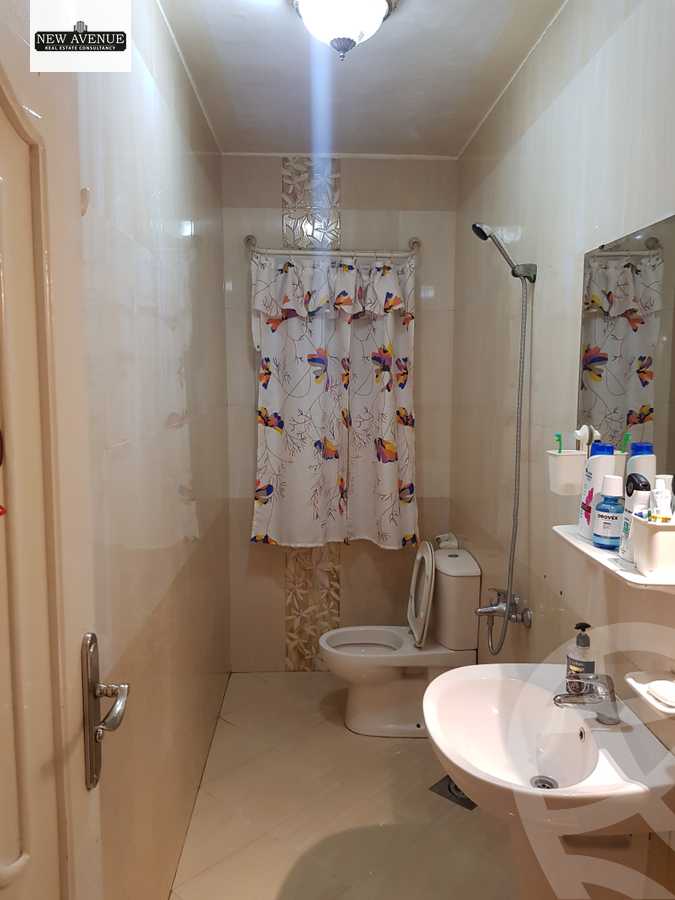 https://aqarmap.com.eg/en/listing/5988869-for-sale-cairo-new-cairo-el-ahyaa-first-neighborhood-street-51