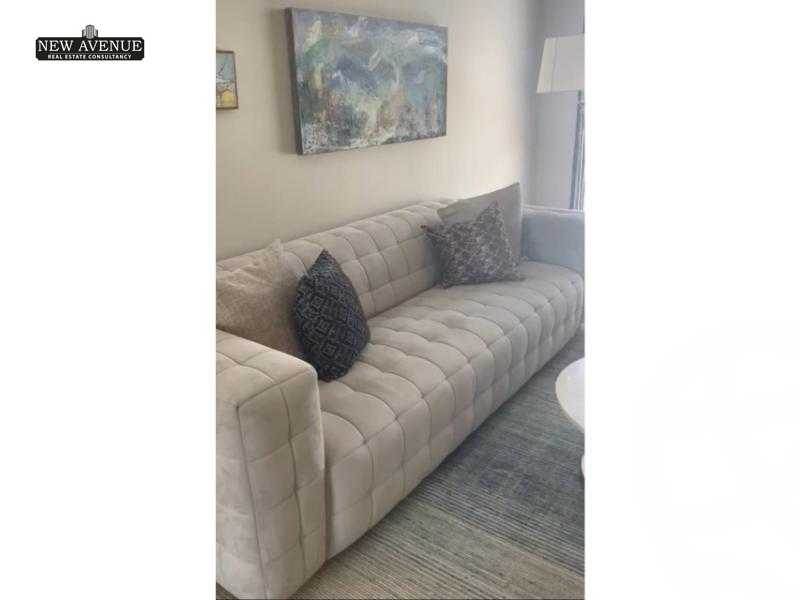 https://aqarmap.com.eg/ar/listing/5989435-for-sale-cairo-new-cairo-compounds-zyd-yst