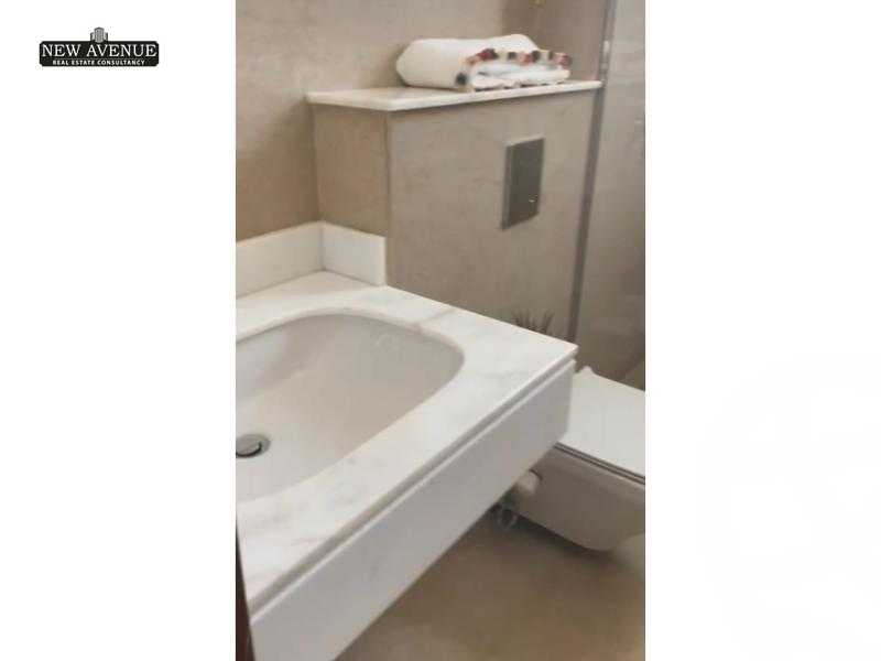 https://aqarmap.com.eg/ar/listing/5989435-for-sale-cairo-new-cairo-compounds-zyd-yst
