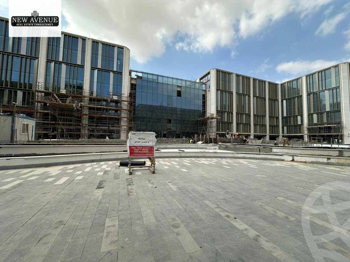https://aqarmap.com.eg/en/listing/5996070-for-sale-cairo-new-cairo-compounds-wn-nynty-mwl-lndmrk-sbwr
