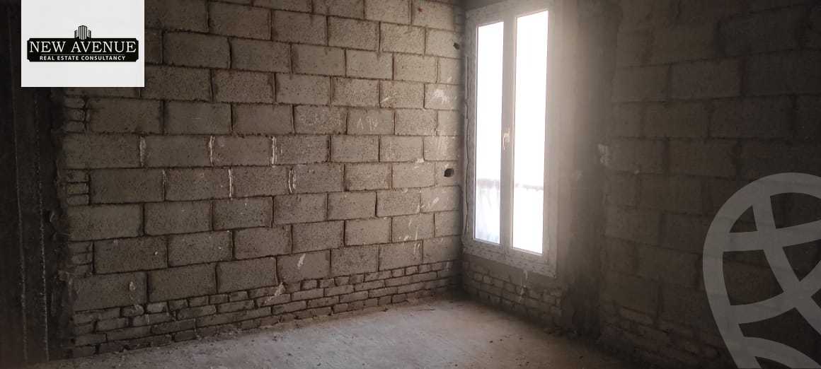 https://aqarmap.com.eg/en/listing/5996942-for-sale-cairo-new-cairo-compounds-mountain-view-hyde-park