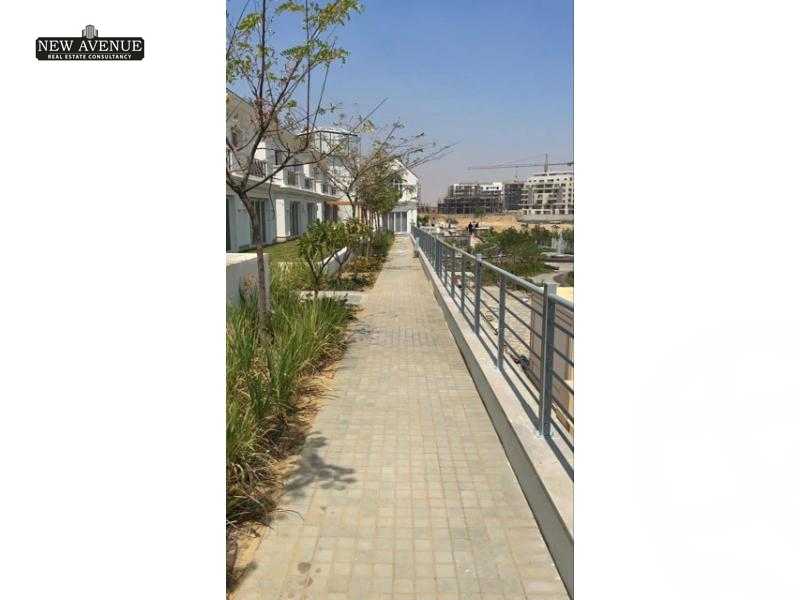 https://aqarmap.com.eg/en/listing/5998906-for-sale-cairo-new-cairo-compounds-mwntn-fyw-y-syty-club-park-mountain-view-icity
