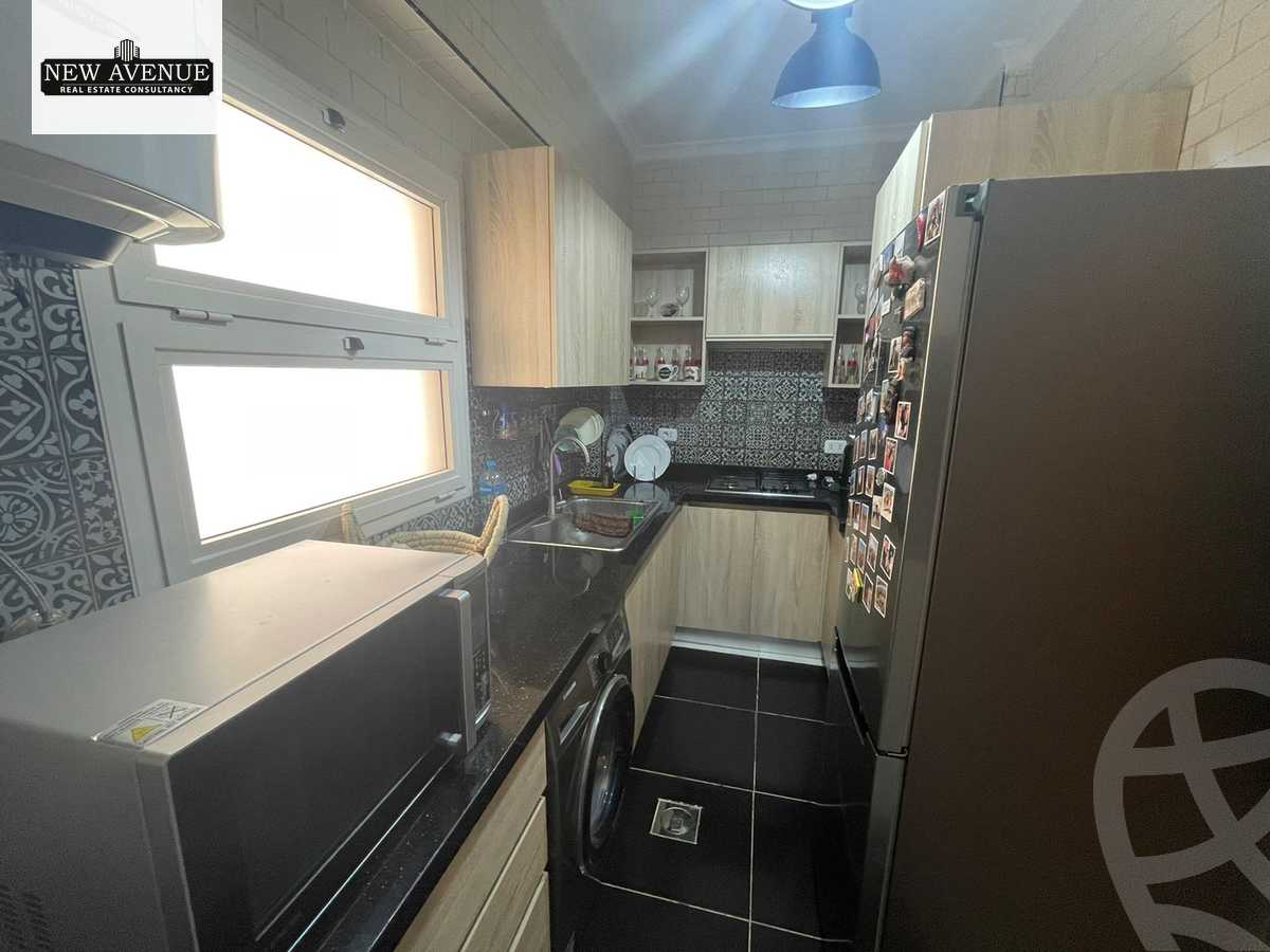 https://aqarmap.com.eg/ar/listing/6002154-for-rent-cairo-new-cairo-compounds-hyde-park-centre-ville-hyde-park