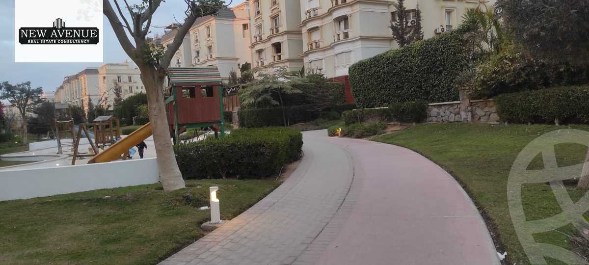 https://aqarmap.com.eg/en/listing/6003532-for-sale-cairo-new-cairo-compounds-mountain-view-hyde-park
