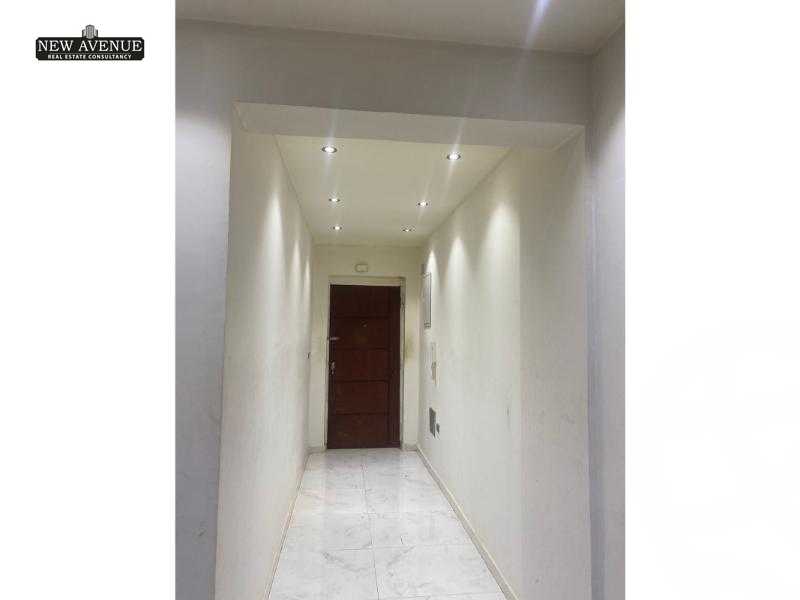 https://aqarmap.com.eg/en/listing/6003986-for-sale-cairo-new-cairo-compounds-moon-valley