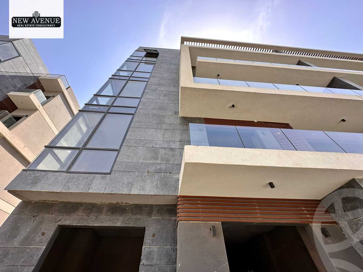 https://aqarmap.com.eg/en/listing/6015855-for-sale-cairo-new-cairo-compounds-el-patio-oro