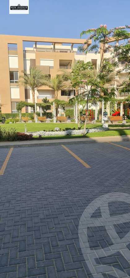 https://aqarmap.com.eg/en/listing/6018416-for-sale-cairo-el-shorouk-compounds-granda-life