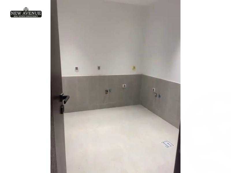 https://aqarmap.com.eg/en/listing/6021819-for-sale-cairo-new-cairo-compounds-cleo-water-residence-palm-hills