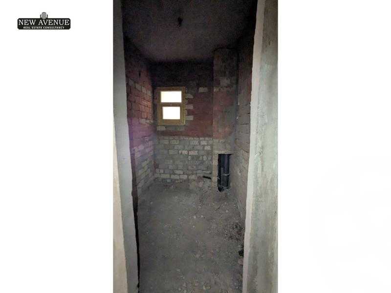 https://aqarmap.com.eg/en/listing/6023972-for-sale-cairo-new-cairo-lmstqbl-syty-compounds-lavenir