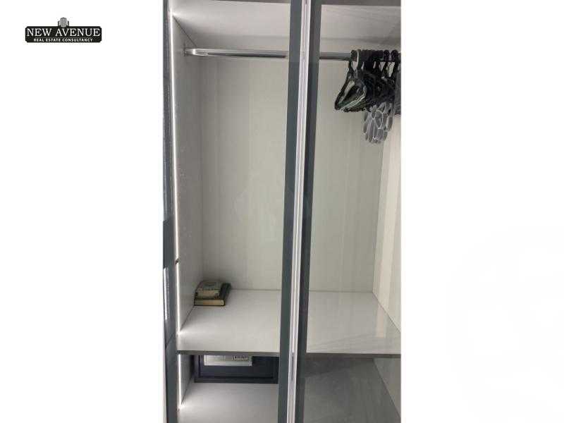 https://aqarmap.com.eg/ar/listing/6036388-for-sale-cairo-new-cairo-compounds-mountain-view-hyde-park