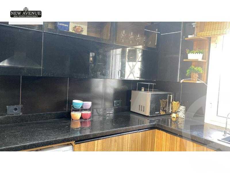 https://aqarmap.com.eg/ar/listing/6036388-for-sale-cairo-new-cairo-compounds-mountain-view-hyde-park