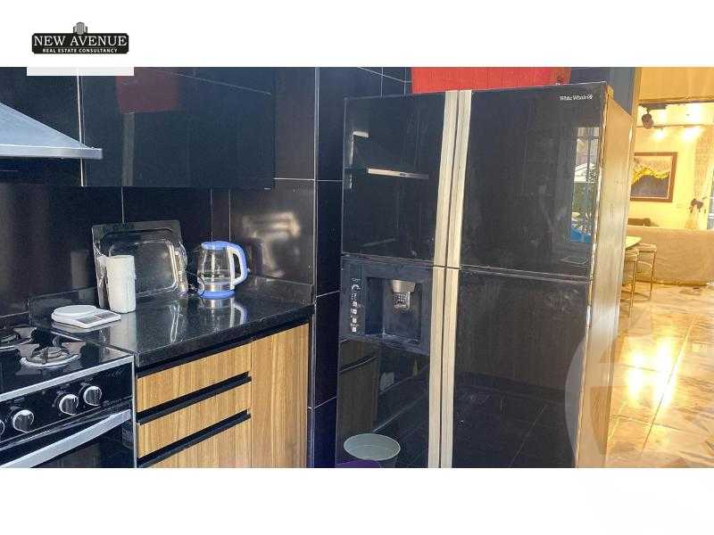 https://aqarmap.com.eg/ar/listing/6036388-for-sale-cairo-new-cairo-compounds-mountain-view-hyde-park