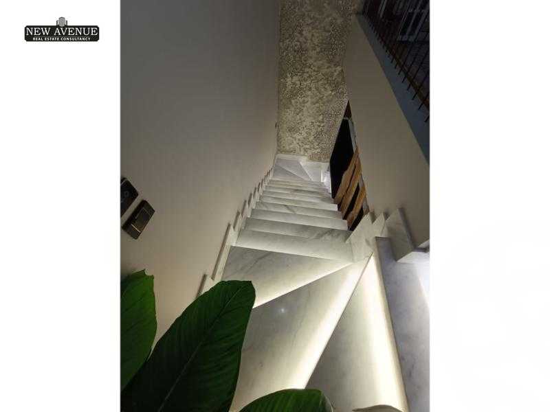 https://aqarmap.com.eg/ar/listing/6036567-for-sale-cairo-new-cairo-compounds-mountain-view-hyde-park