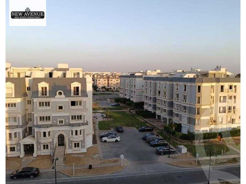 https://aqarmap.com.eg/ar/listing/6036567-for-sale-cairo-new-cairo-compounds-mountain-view-hyde-park