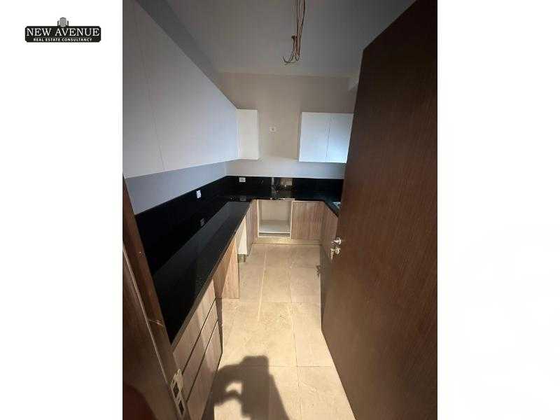 https://aqarmap.com.eg/en/listing/6037217-for-sale-cairo-el-sheikh-zayed-city-compounds-zyd-wr-llttwyr-park-towers-zed-el-sheikh-zayed-compound