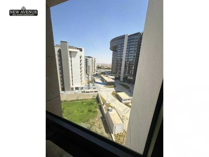 https://aqarmap.com.eg/en/listing/6037217-for-sale-cairo-el-sheikh-zayed-city-compounds-zyd-wr-llttwyr-park-towers-zed-el-sheikh-zayed-compound