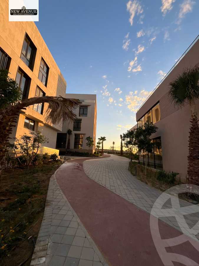 https://aqarmap.com.eg/en/listing/6038759-for-sale-cairo-new-cairo-compounds-o-yard-mall-concrete