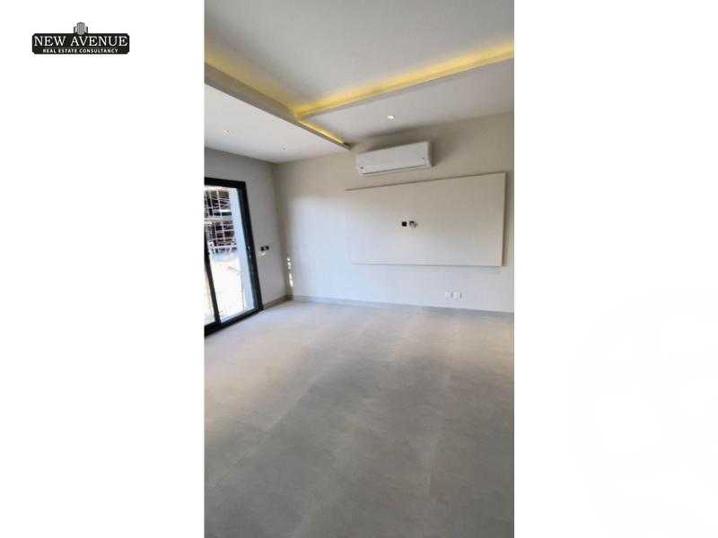https://aqarmap.com.eg/en/listing/6040401-for-sale-cairo-new-cairo-compounds-cleo-water-residence-palm-hills