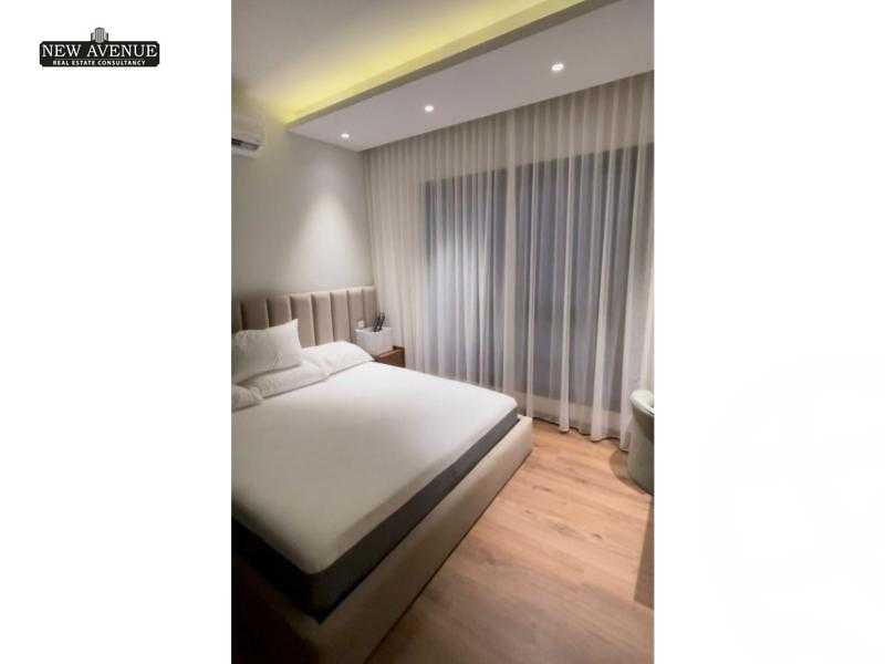 https://aqarmap.com.eg/en/listing/6040401-for-sale-cairo-new-cairo-compounds-cleo-water-residence-palm-hills
