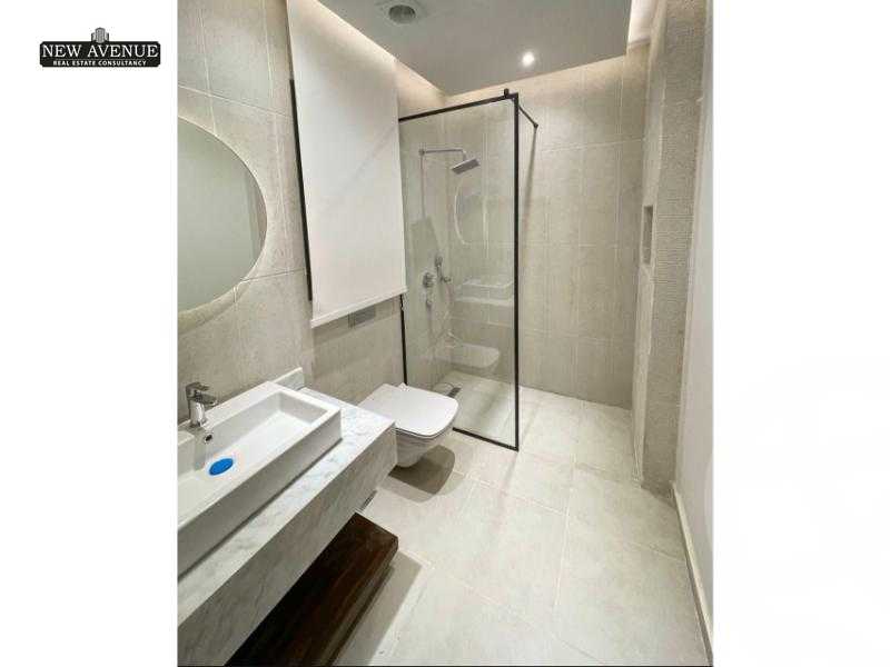 https://aqarmap.com.eg/en/listing/6040401-for-sale-cairo-new-cairo-compounds-cleo-water-residence-palm-hills
