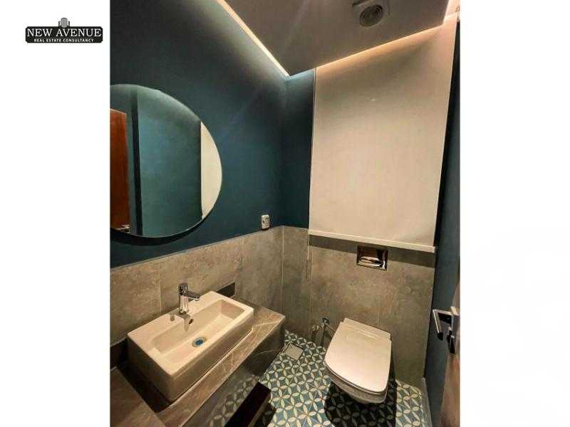 https://aqarmap.com.eg/en/listing/6040401-for-sale-cairo-new-cairo-compounds-cleo-water-residence-palm-hills