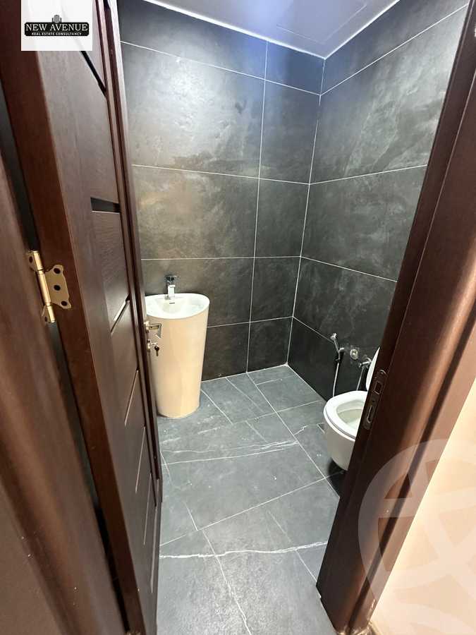 https://aqarmap.com.eg/en/listing/6065388-for-rent-cairo-new-cairo-compounds-mivida-mivida-business-park-emaar