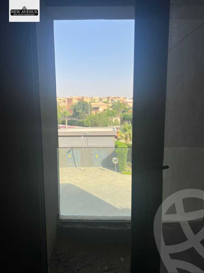 https://aqarmap.com.eg/en/listing/6066594-for-sale-cairo-new-cairo-compounds-silver-palm