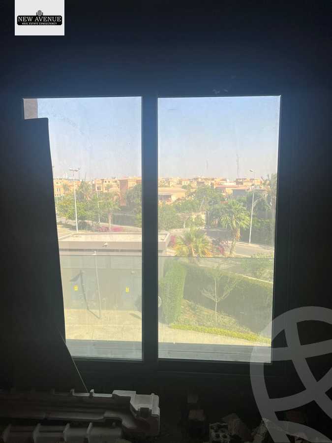 https://aqarmap.com.eg/en/listing/6066594-for-sale-cairo-new-cairo-compounds-silver-palm