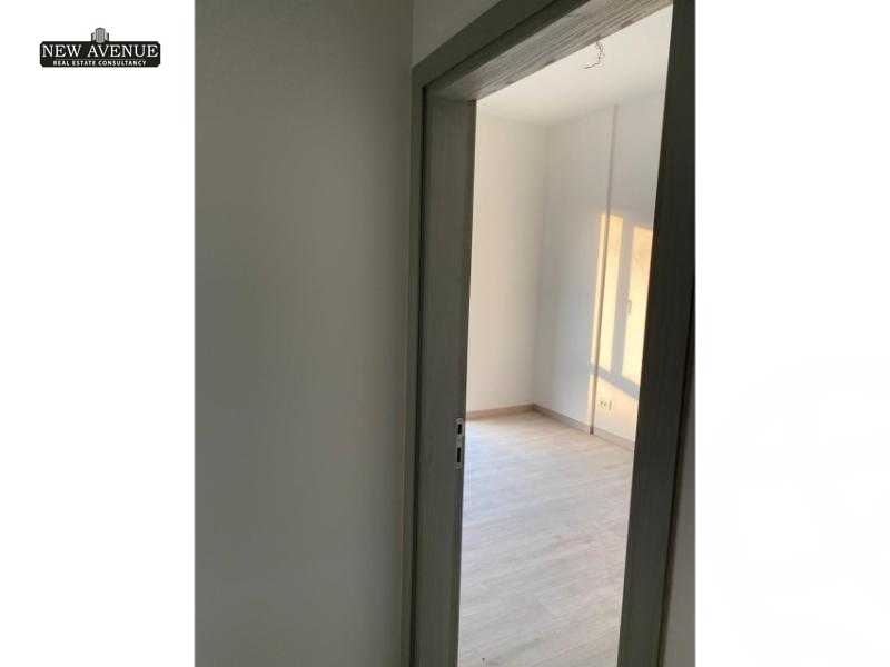 https://aqarmap.com.eg/en/listing/6083550-for-sale-cairo-el-shorouk-compounds-al-burouj-compound-imkan
