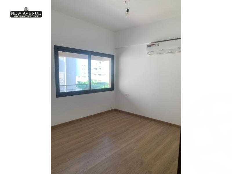 https://aqarmap.com.eg/en/listing/6083605-for-sale-cairo-new-cairo-compounds-fifth-square