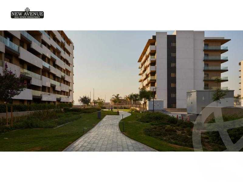 https://aqarmap.com.eg/en/listing/6084159-for-sale-cairo-el-shorouk-compounds-al-burouj-compound-imkan